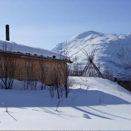 Ersfjord Lodge *